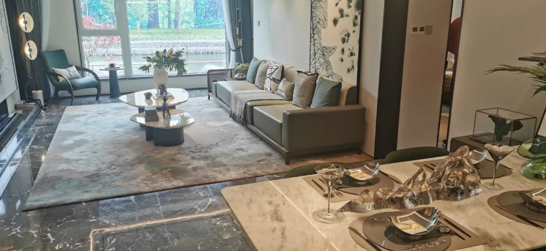 独立女性=楼市最优质的韭菜？女神买房，这是必读的避坑攻略