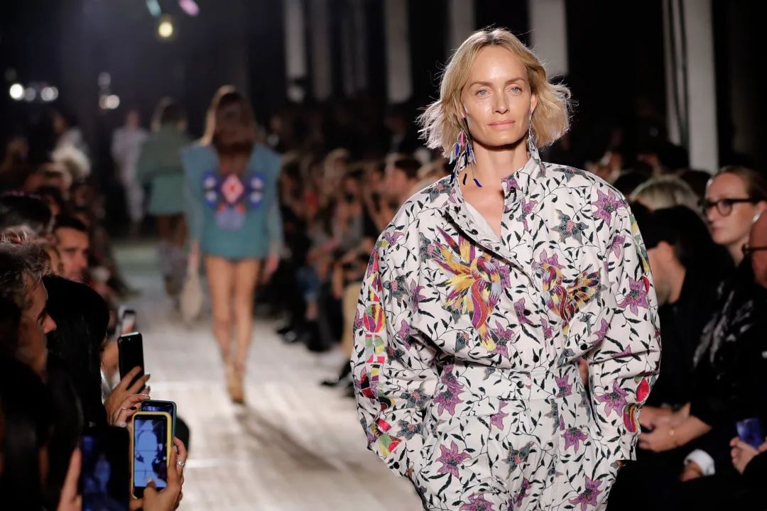 gucci和adidas合作款什么时候上市,gucci联名adidas走秀