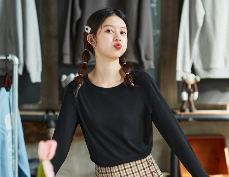 宽松打底衫外穿个性穿法,流行打底衫穿法