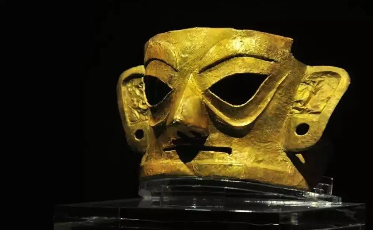 古埃及法老陵墓出土文物,古埃及法老金字塔墓葬