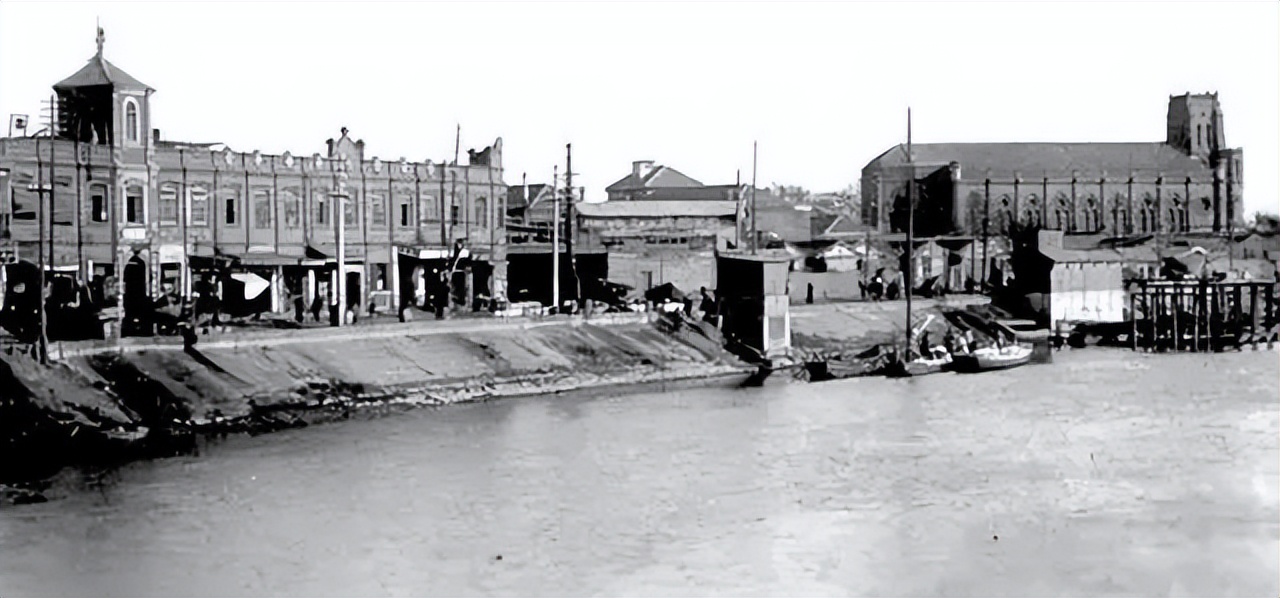 在这座“万年老二”的城市里，只有精神，没有内耗