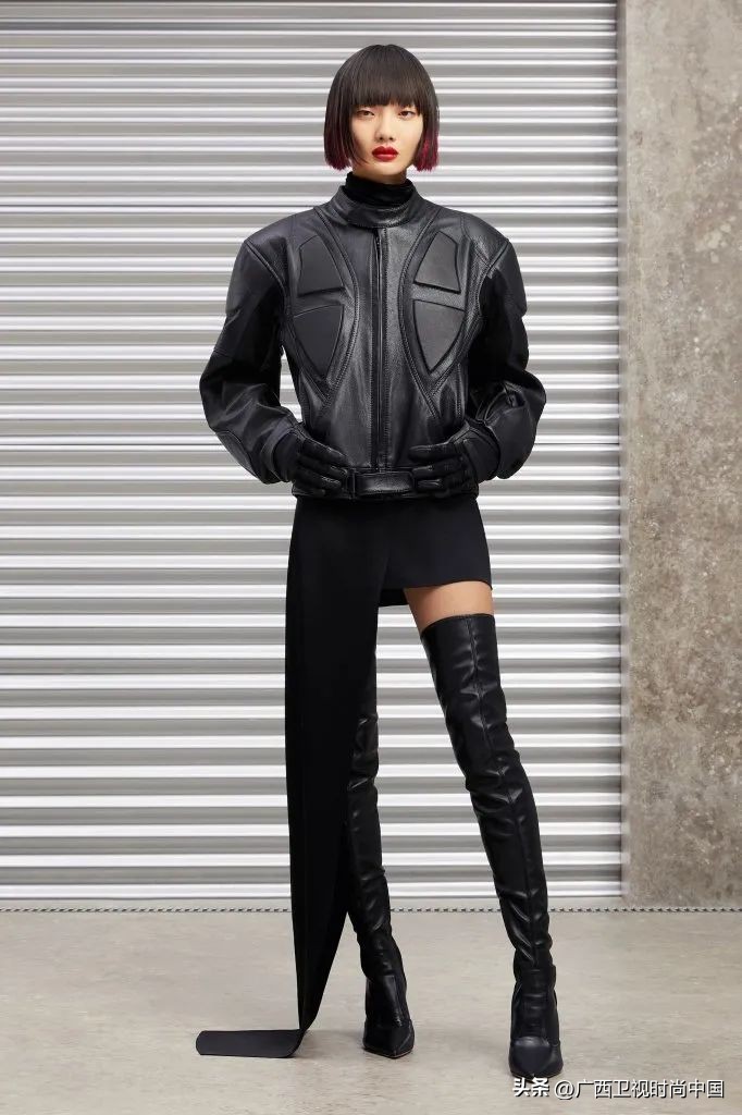 2019春款机车皮衣搭配图,小个子秋冬机车皮衣穿搭
