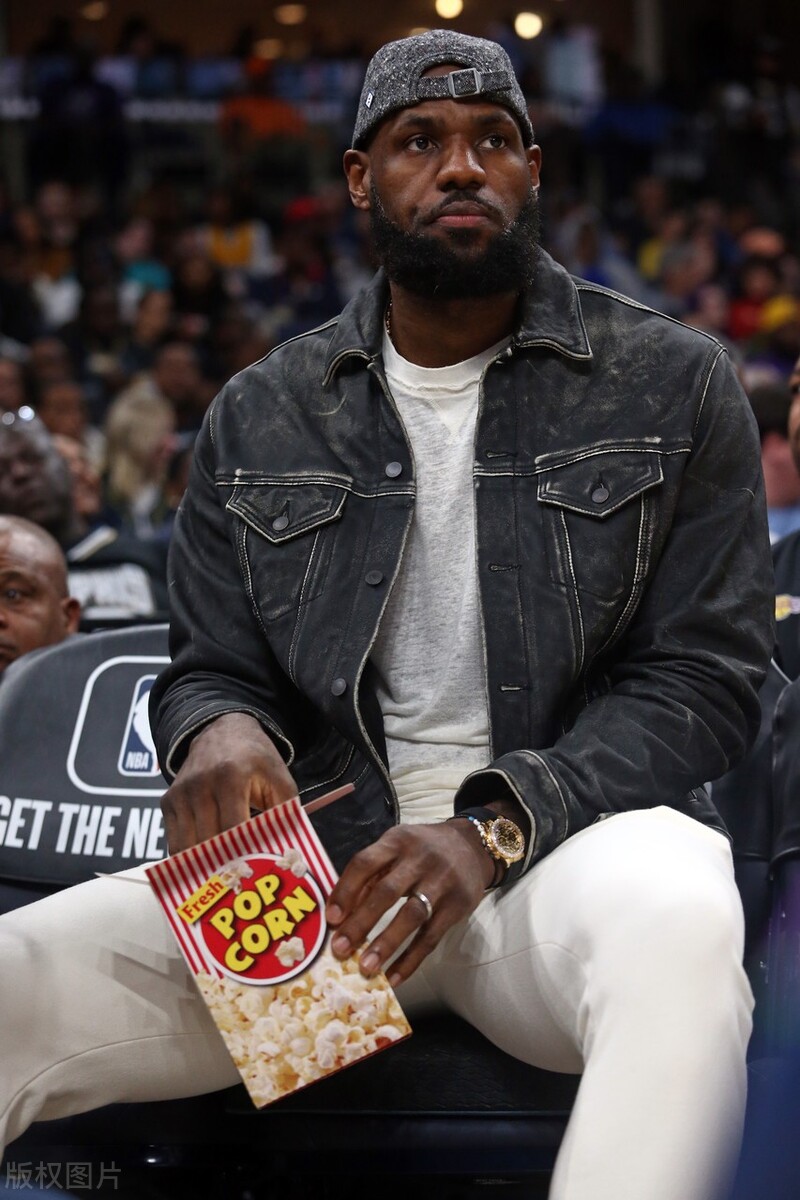 詹姆斯和库里谁更富有,nba球星奢靡生活