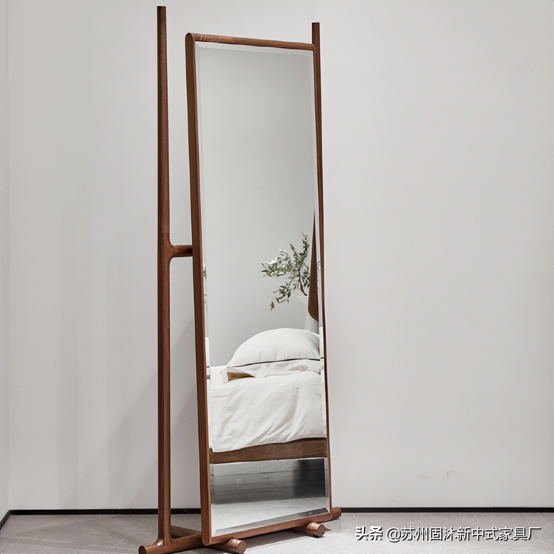 禅意新中式原木大平层,新中式原木禅意软装元素