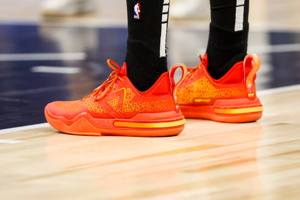 nba球星上脚球鞋欧文6中国年,欧文全明星球鞋