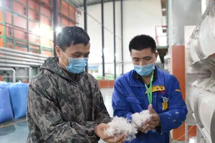 外贸品牌羽绒折扣清仓,外贸品牌羽绒断码清仓