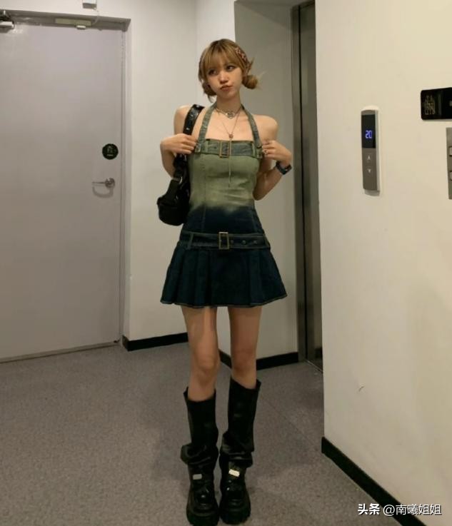 洋气网红爆款牛仔裙显瘦,抖音最火夏季牛仔裙时尚减龄