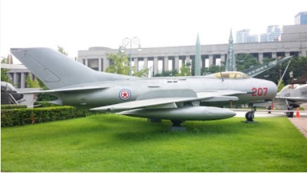 70年代的朝鲜战斗机,朝鲜举行过几届航展