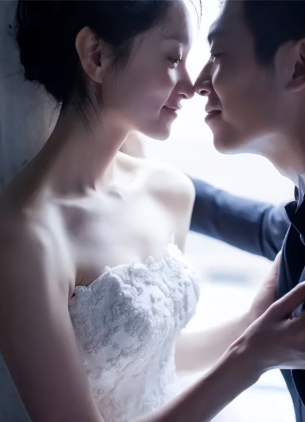 朱亚文和老婆沈佳妮的爱情,朱亚文深情表白沈佳妮