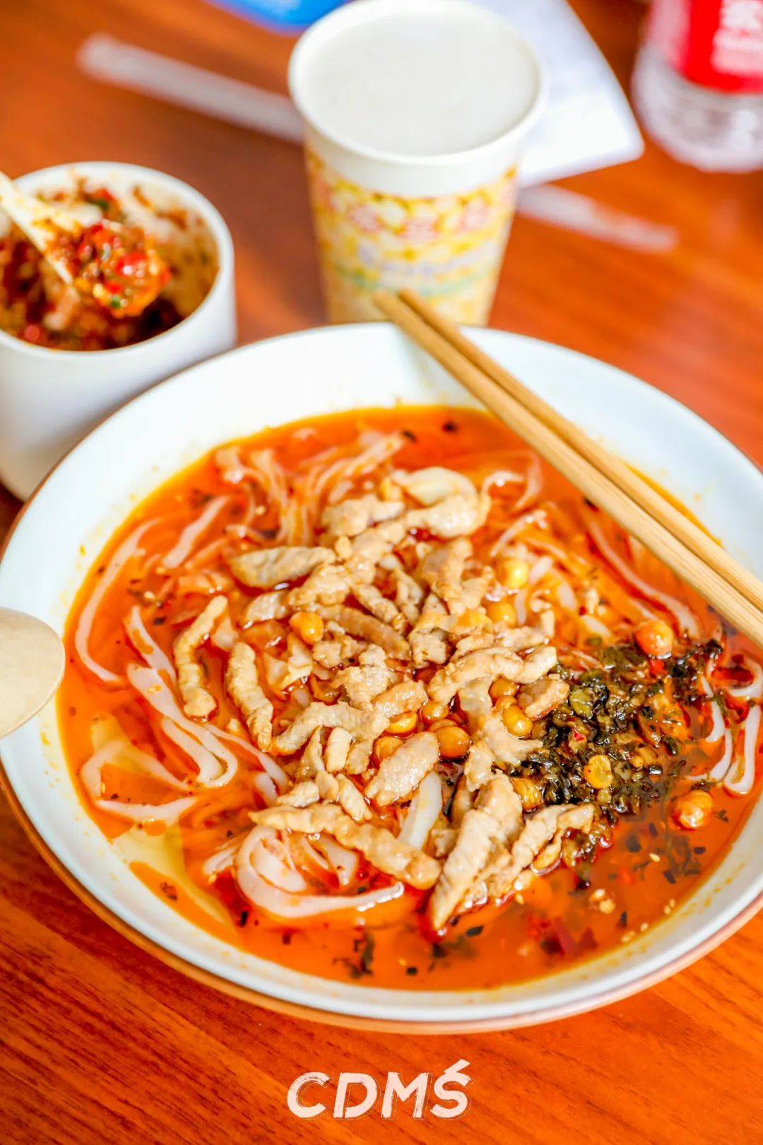 嗦粉成都美食,成都美食嗦粉