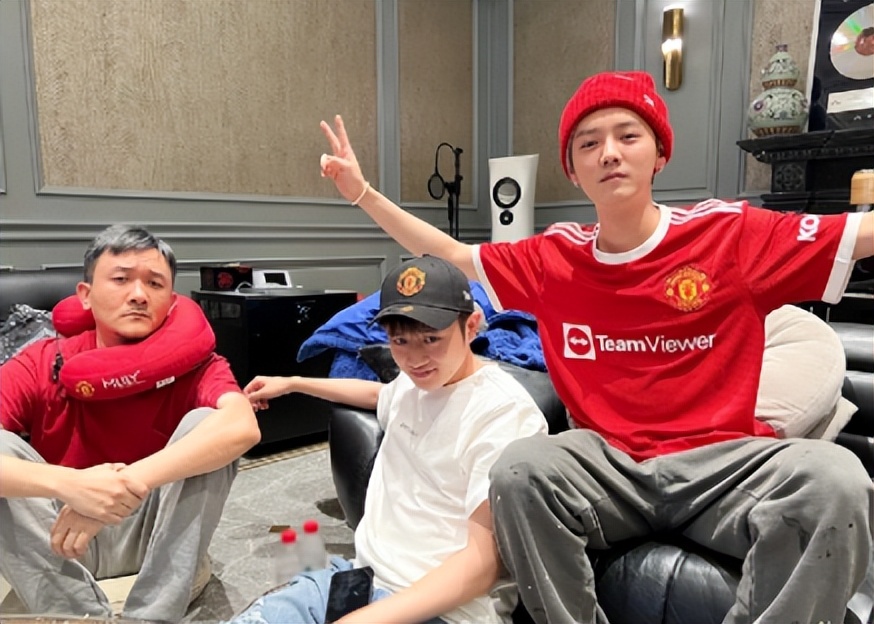 鹿晗和c罗的视频,鹿晗c罗比赛视频