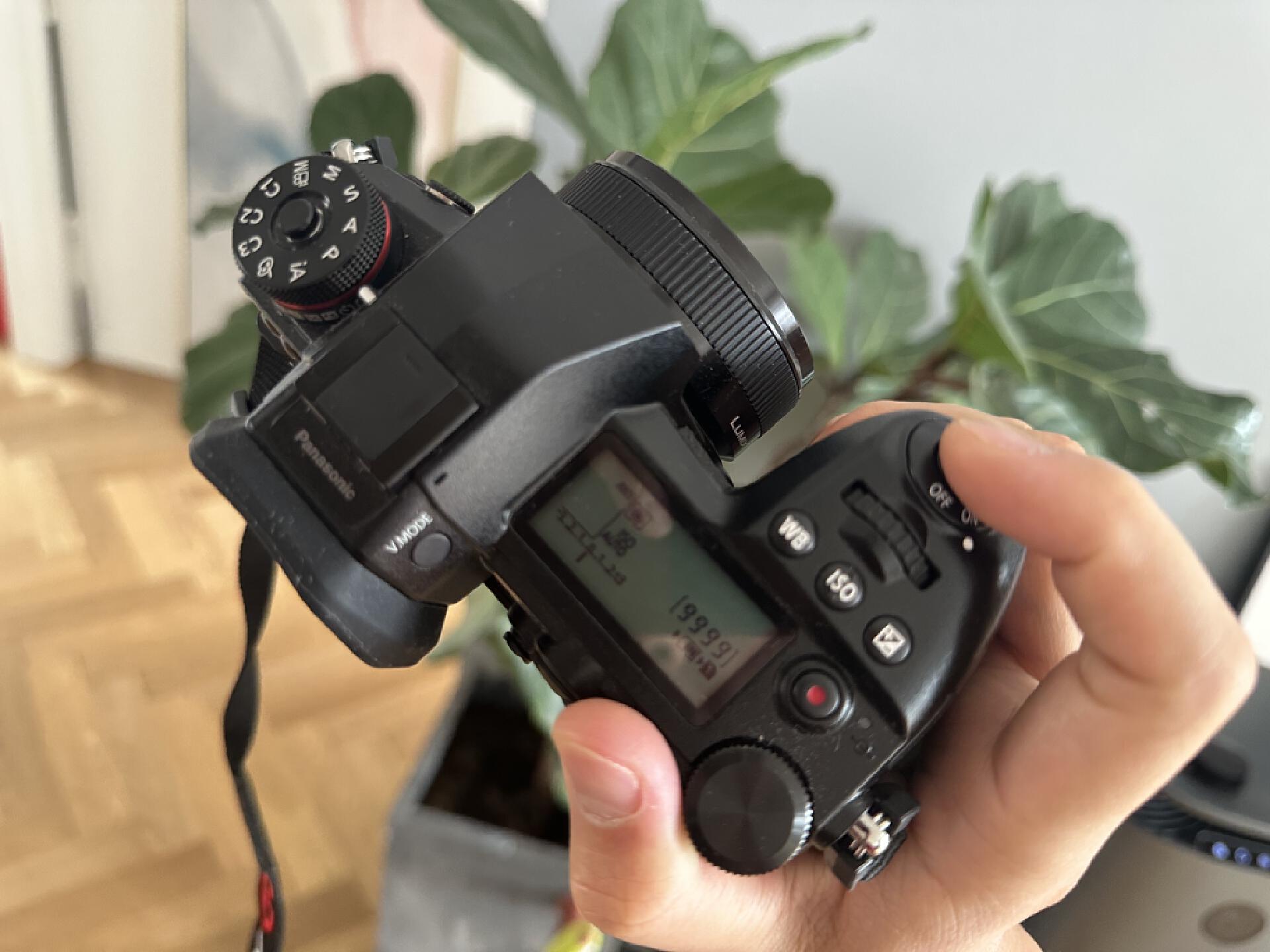 有好的摄影器材就能拍出好照片,适合新手拍摄的摄影器材