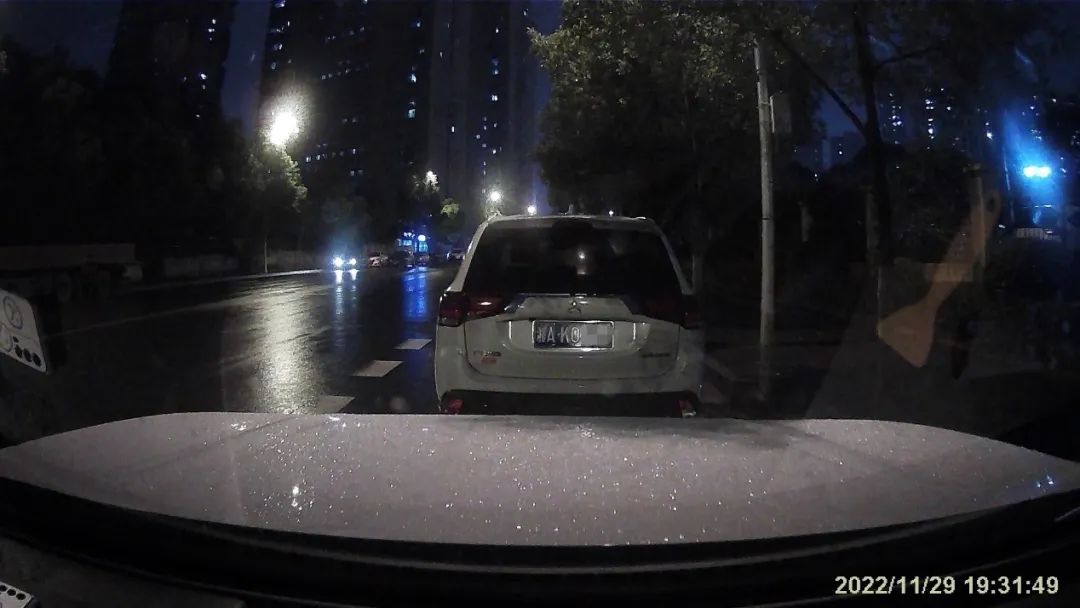 行车记录仪有没有必要买原厂的,比亚迪秦plusdmi原厂行车记录仪