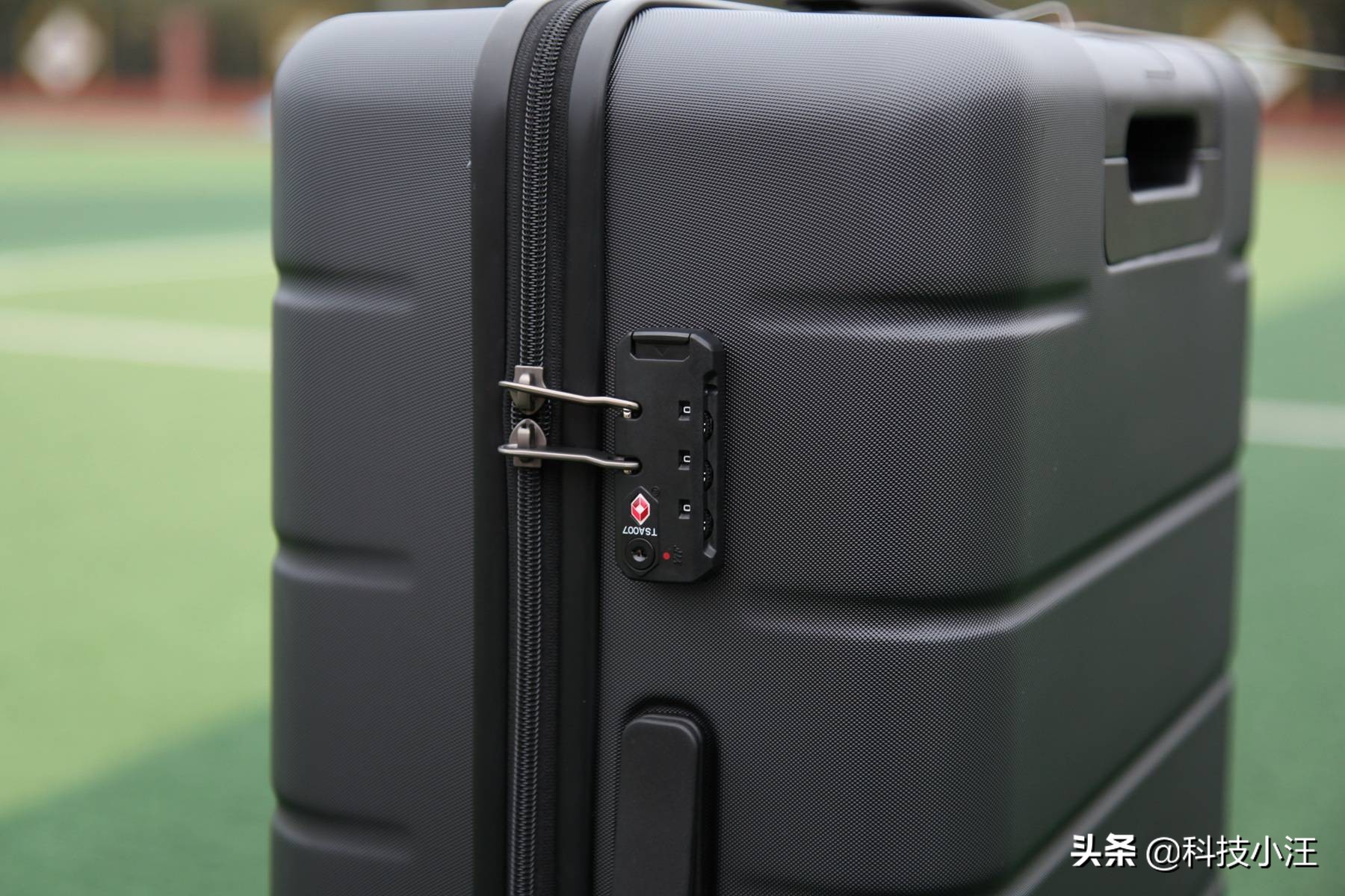 开学行李箱怎么选尺寸,小米旅行箱哪款最好