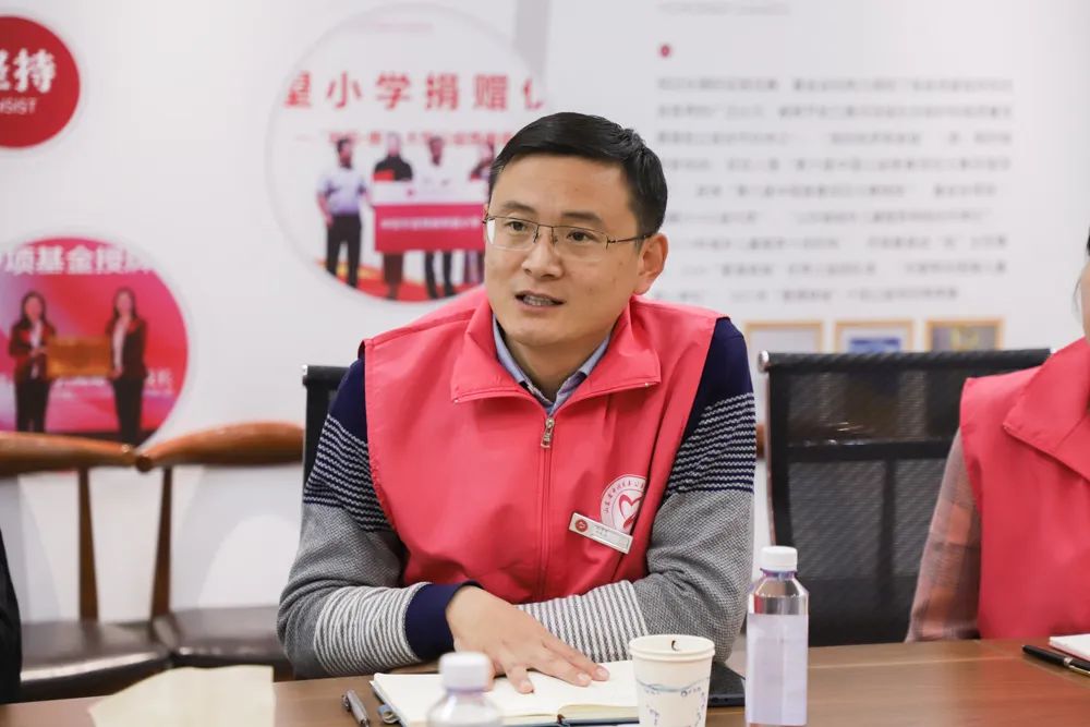 邹新光、隗峰等山东足球名宿莅临我会座谈交流