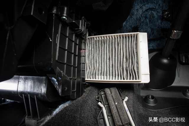 车里发霉异味怎么清除,为啥车内总是有一股发霉味