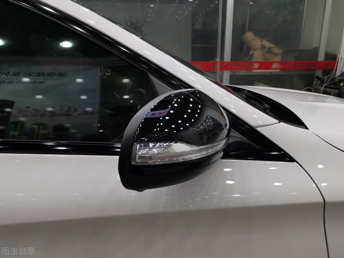 打蜡封釉和镀膜镀晶,镀膜跟封釉有什么区别