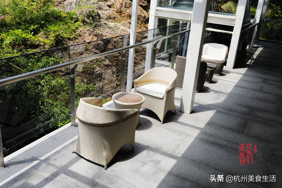 鏃犺竟娉虫睜澶忓ぉ,浠侀噷蹇冩硦鑾共姘戝