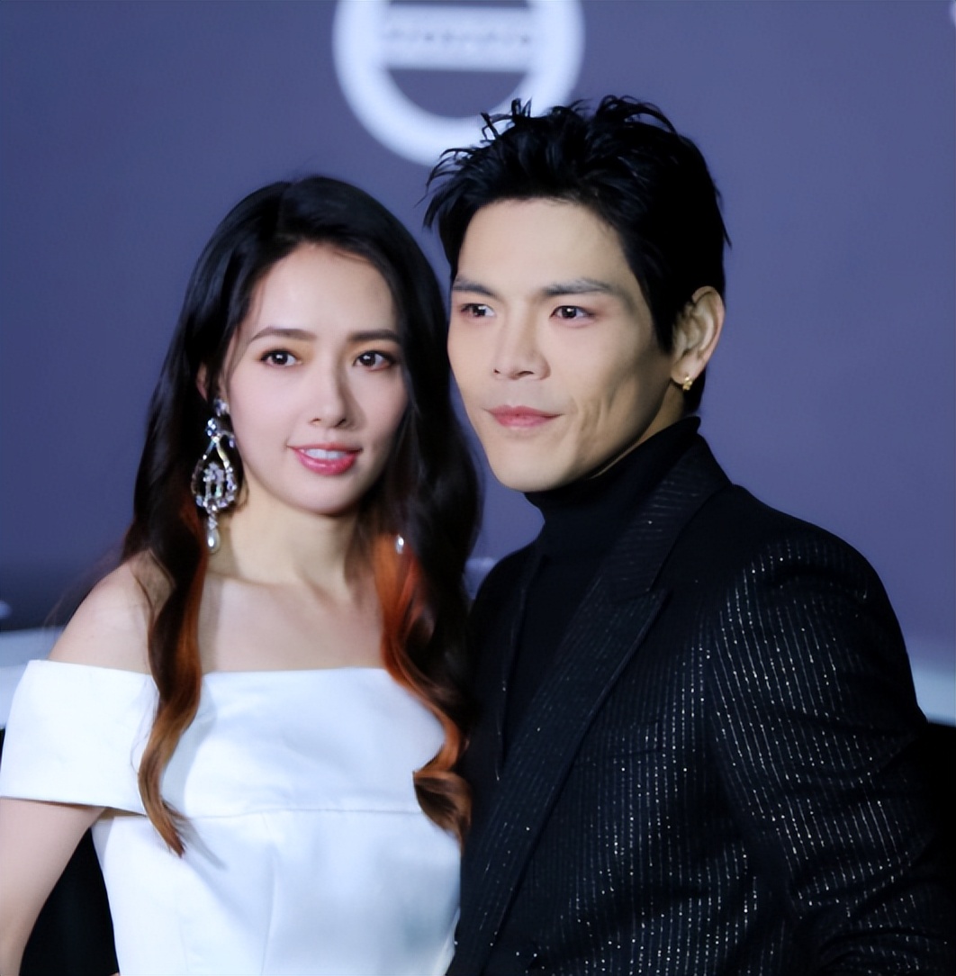 继向太直播带货后，儿子向佐也加入，儿媳妇郭碧婷要逃不掉了？