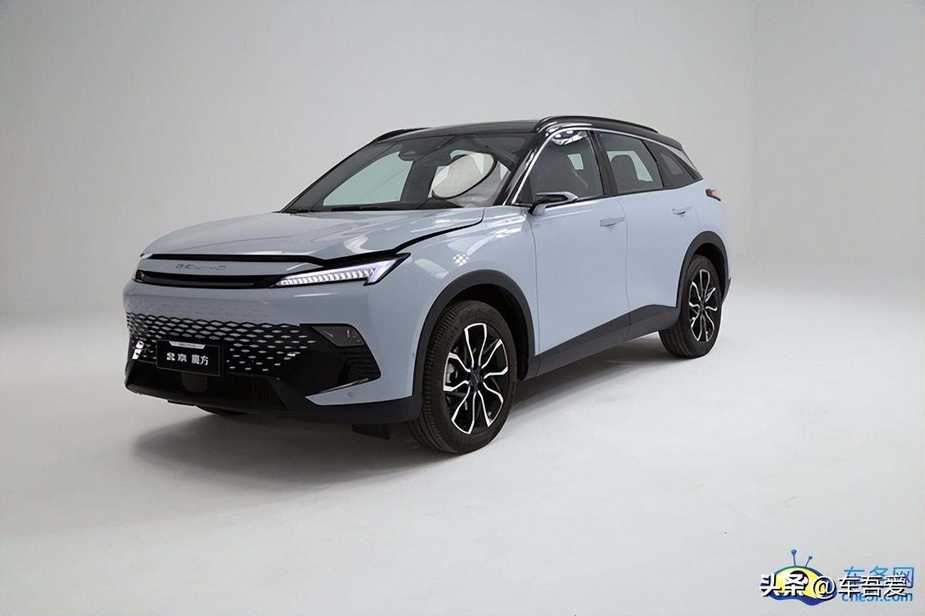 售9.99万起北京汽车魔方正式上市,北京汽车魔方价格