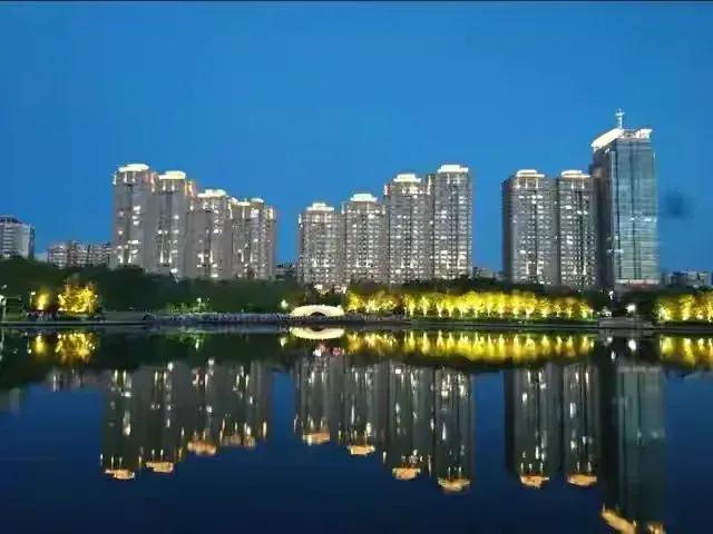 乌鲁木齐2021推动夜间经济,乌鲁木齐市2020年10大惠民工程