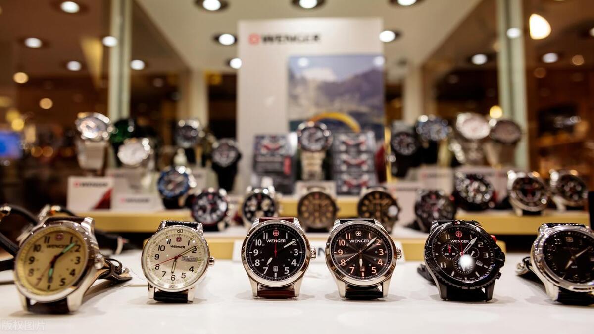 昆仑手表属于世界十大名表吗,依波表是世界十大名表吗