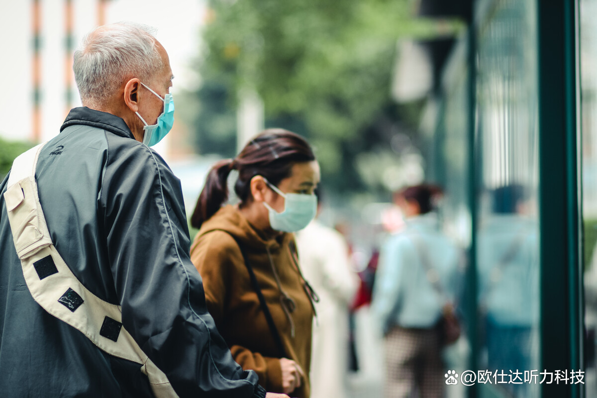 为什么要在实体店里买助听器,去助听器专卖店买助听器靠谱吗