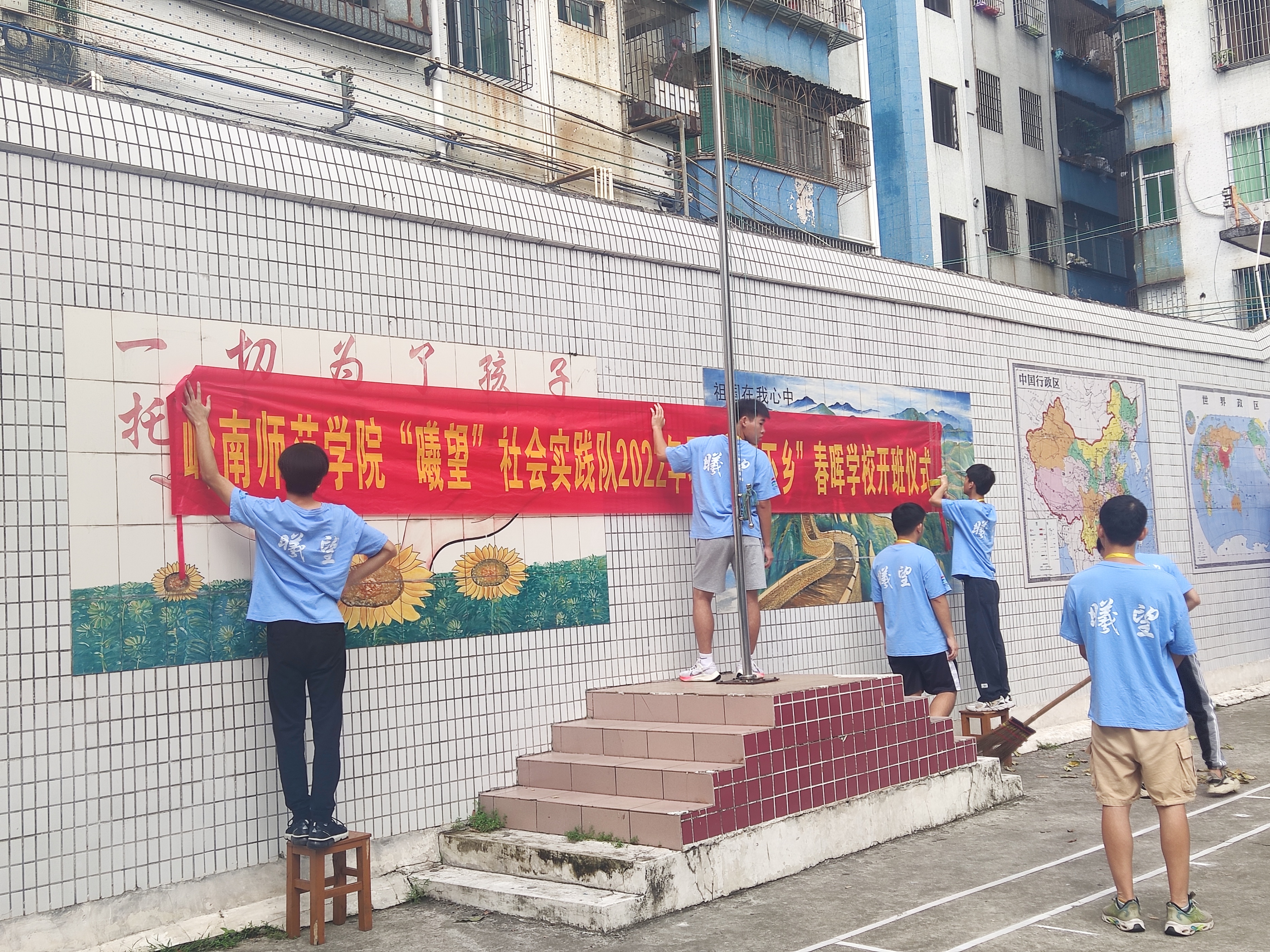 每一次远离都是深深的眷恋,每一次的靠近都假装漫不经心