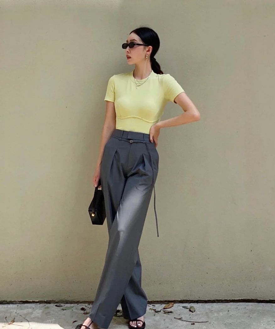 刘雯穿红裤子的搭配,刘雯穿什么样的裤子好看