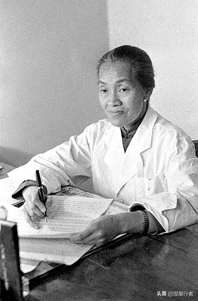 被誉为“万婴之母”，开创我国妇产科学事业，她是掉落人间的天使