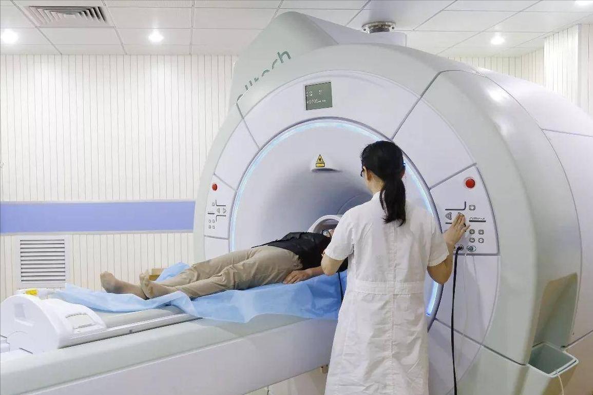 鼻咽癌早期五大症状能活多久,鼻咽癌早期五大症状能治好吗