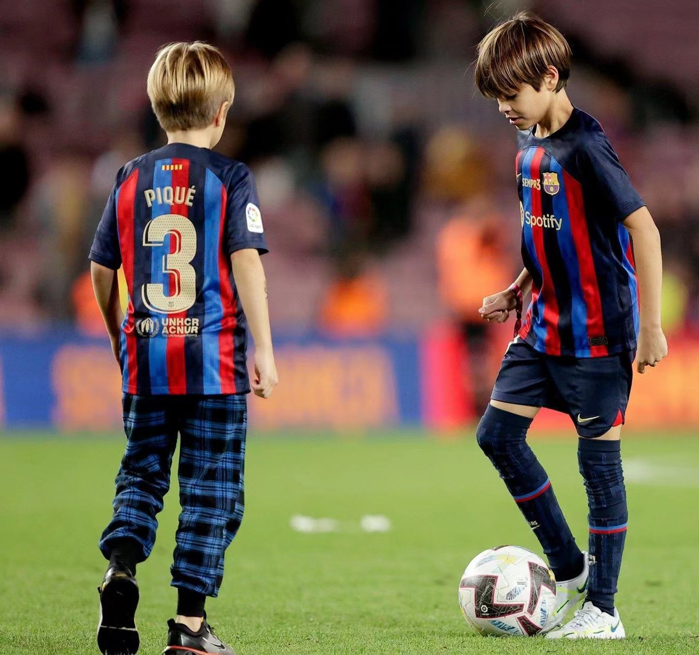 诺坎普十万人,巴萨告别诺坎普视频