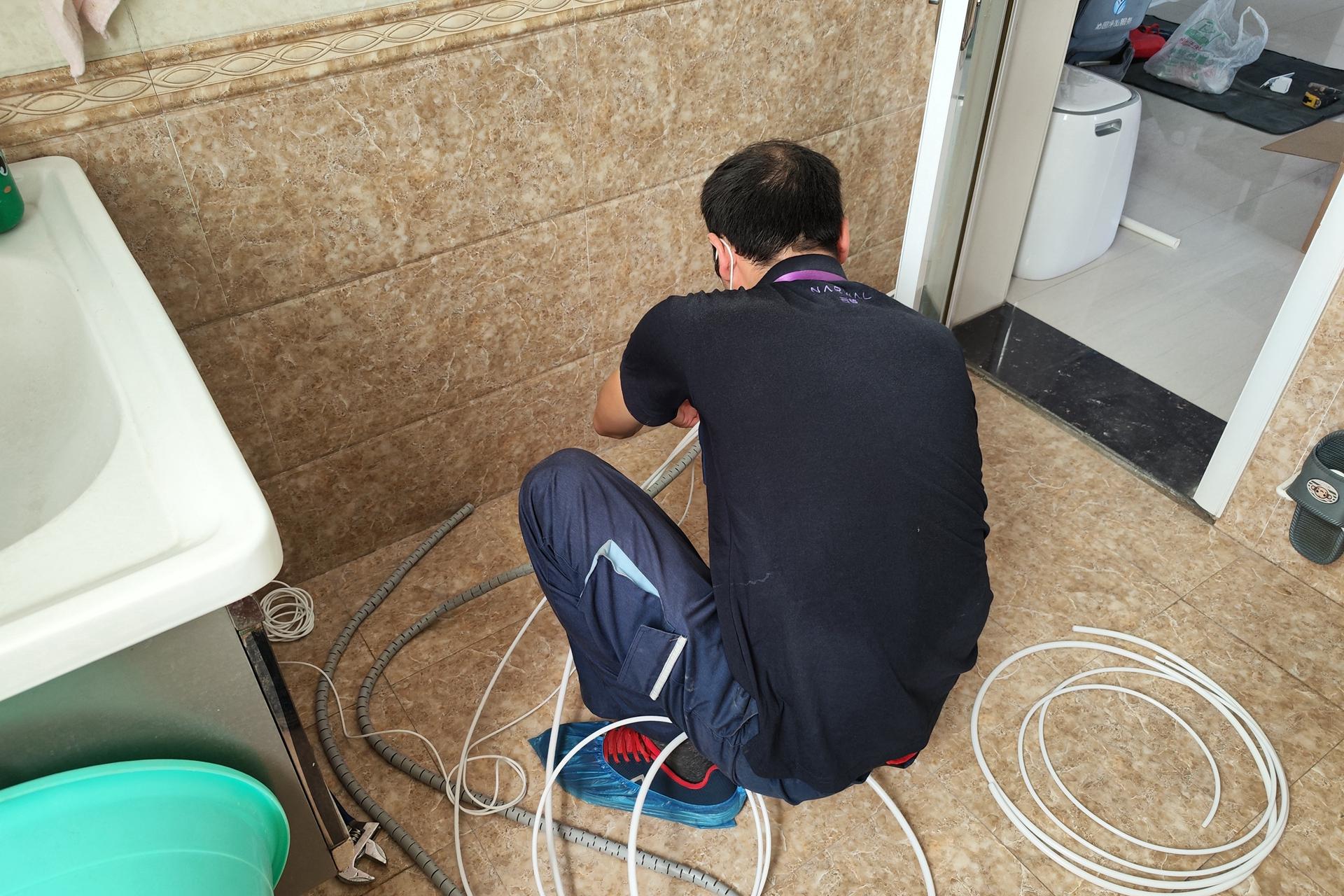 墙皮脱落用墙板装修,墙皮脱落可以直接装集成墙板么