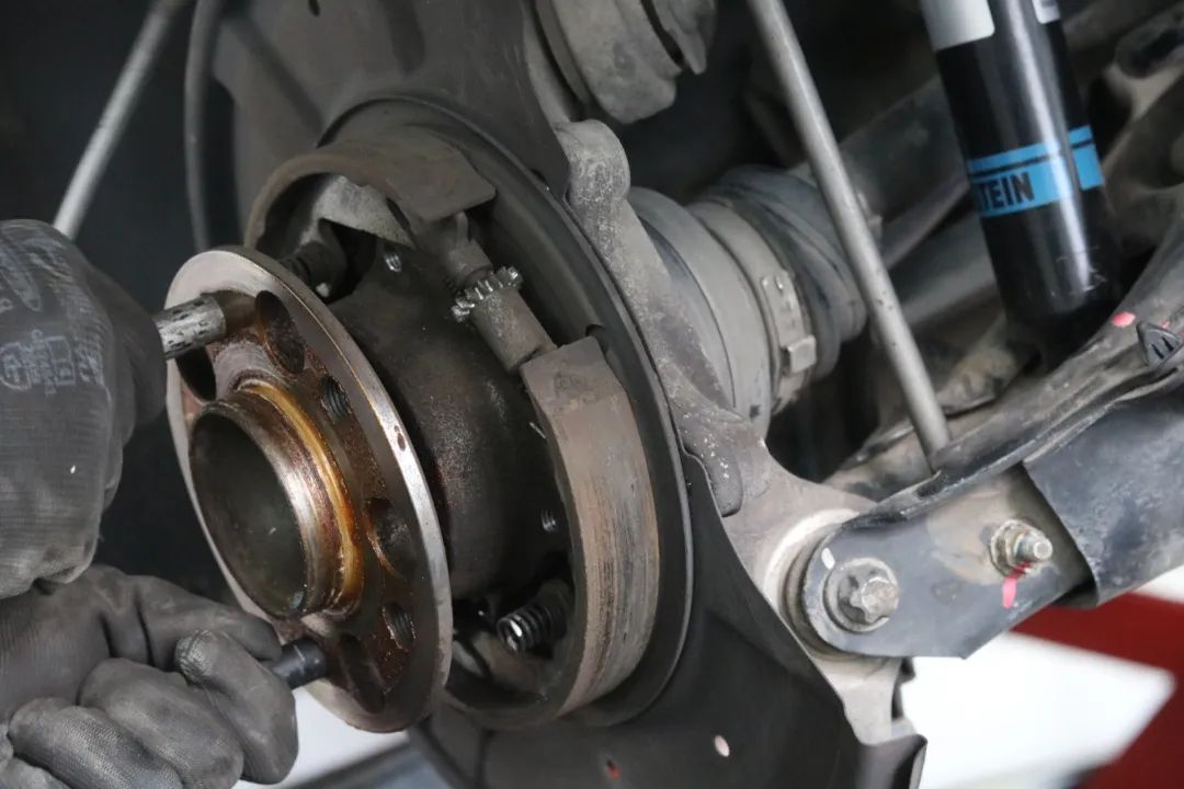 奔驰老款gls300翻新改造,奔驰glk300翻新全过程