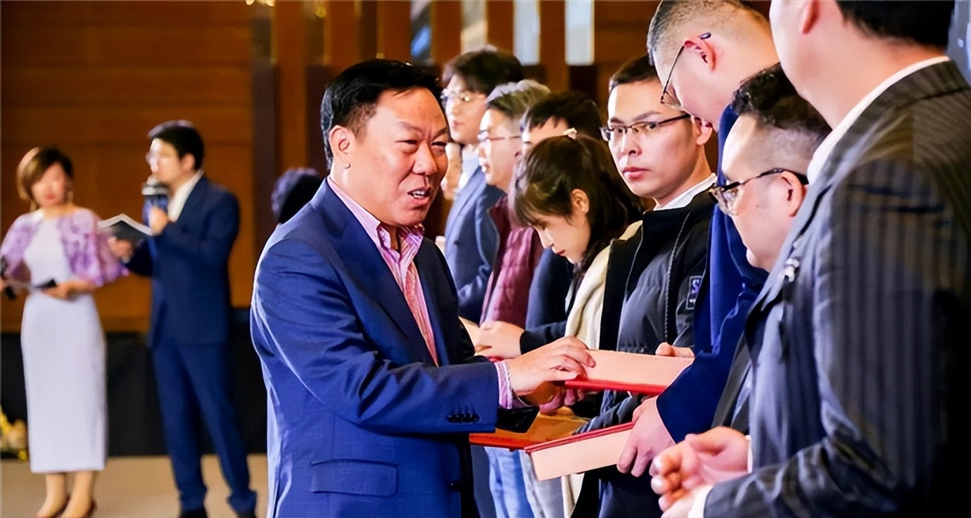 华莱士汉堡为什么比肯德基便宜,为什么华莱士汉堡最便宜