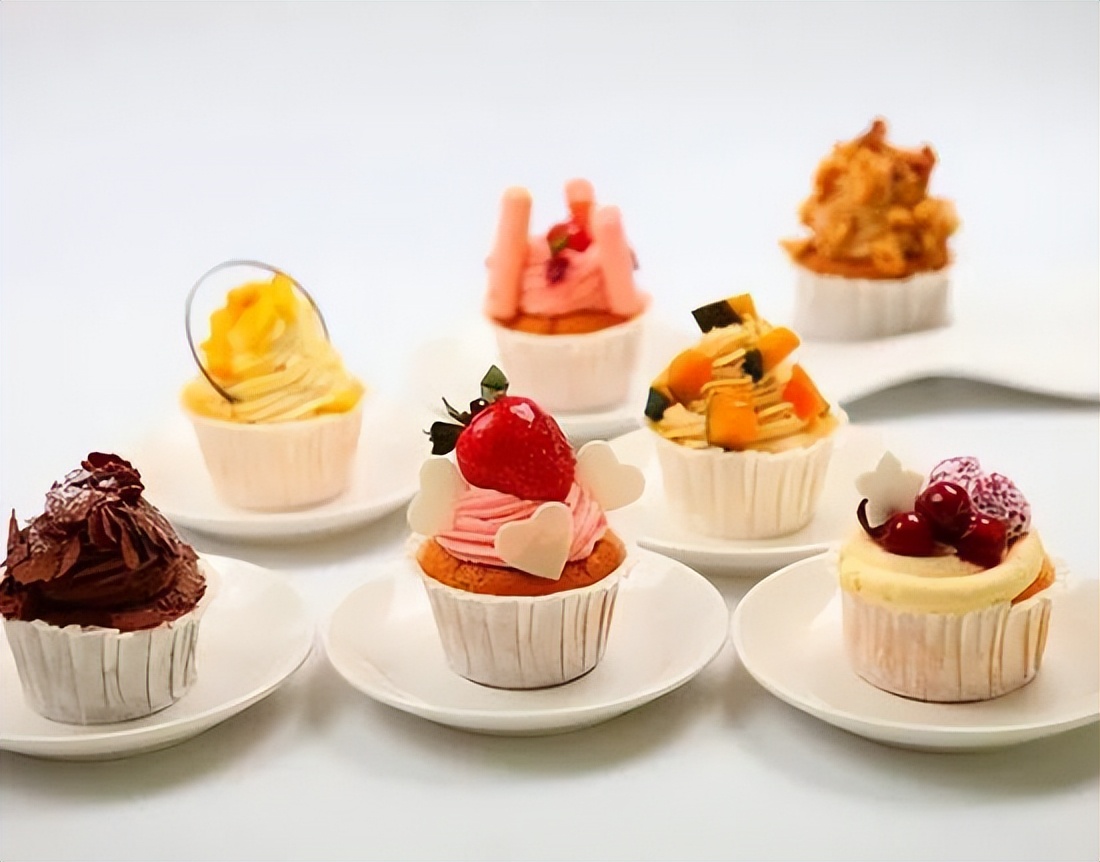 烘焙蛋糕面包店加盟,诗玛烘焙