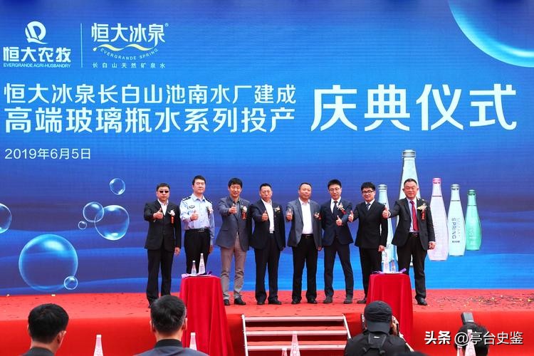 混得“最失败”的瓶装水，花60亿打广告亏了40亿，无奈溃败离场