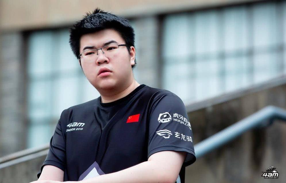 韦神评论4am手游,4am战队韦神被4am队友打