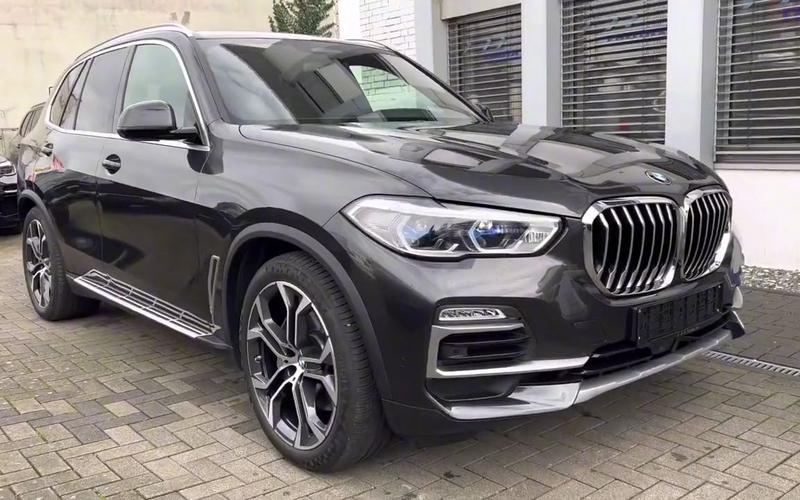 大众途锐对比宝马x5怎么选,60万买途锐还是xc90