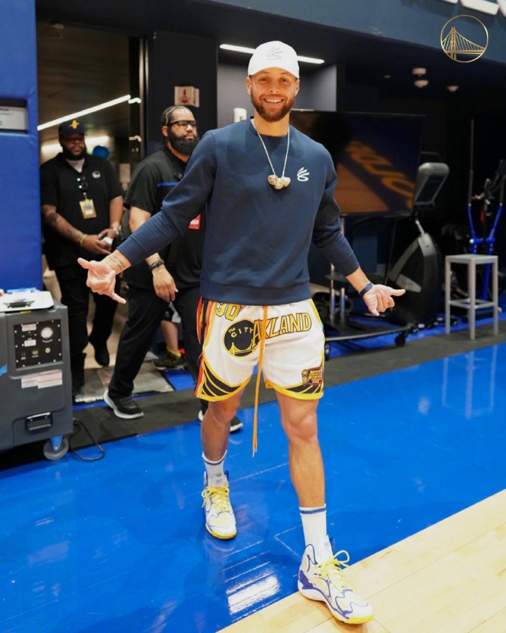 全美直播！维金斯一身匹克汤普森良心代言人国产两大品牌赚翻了