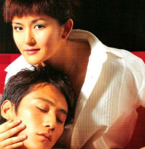 双方都是二婚的10对明星夫妻,盘点娱乐圈中的跨国夫妻