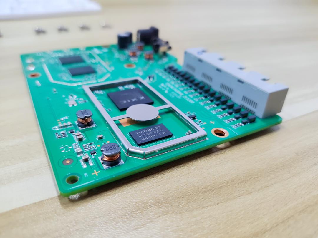 墙壁路由器好不好,晴天路由器穿墙效果