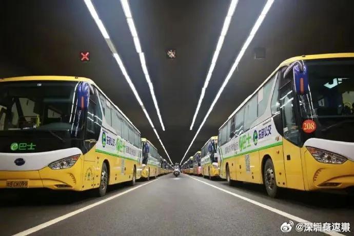 连开3晚！#深圳*月天五**演唱会300辆大巴免费乘坐#