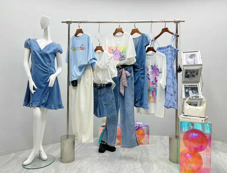 ledin乐町套装裙,ledin乐町黑裙