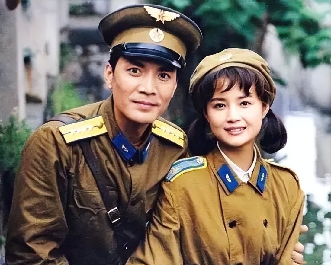 当红女星奚望眼里纠结继父的爱,奚望的明星妈妈