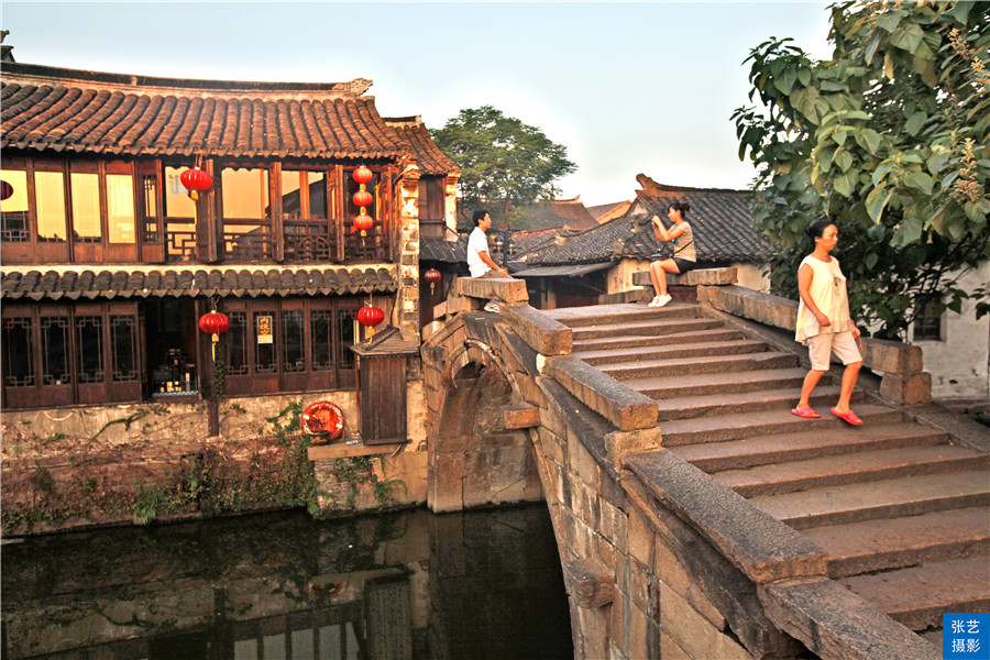 拥有中国第一水乡美誉的江南小镇,被誉为江南第一古镇