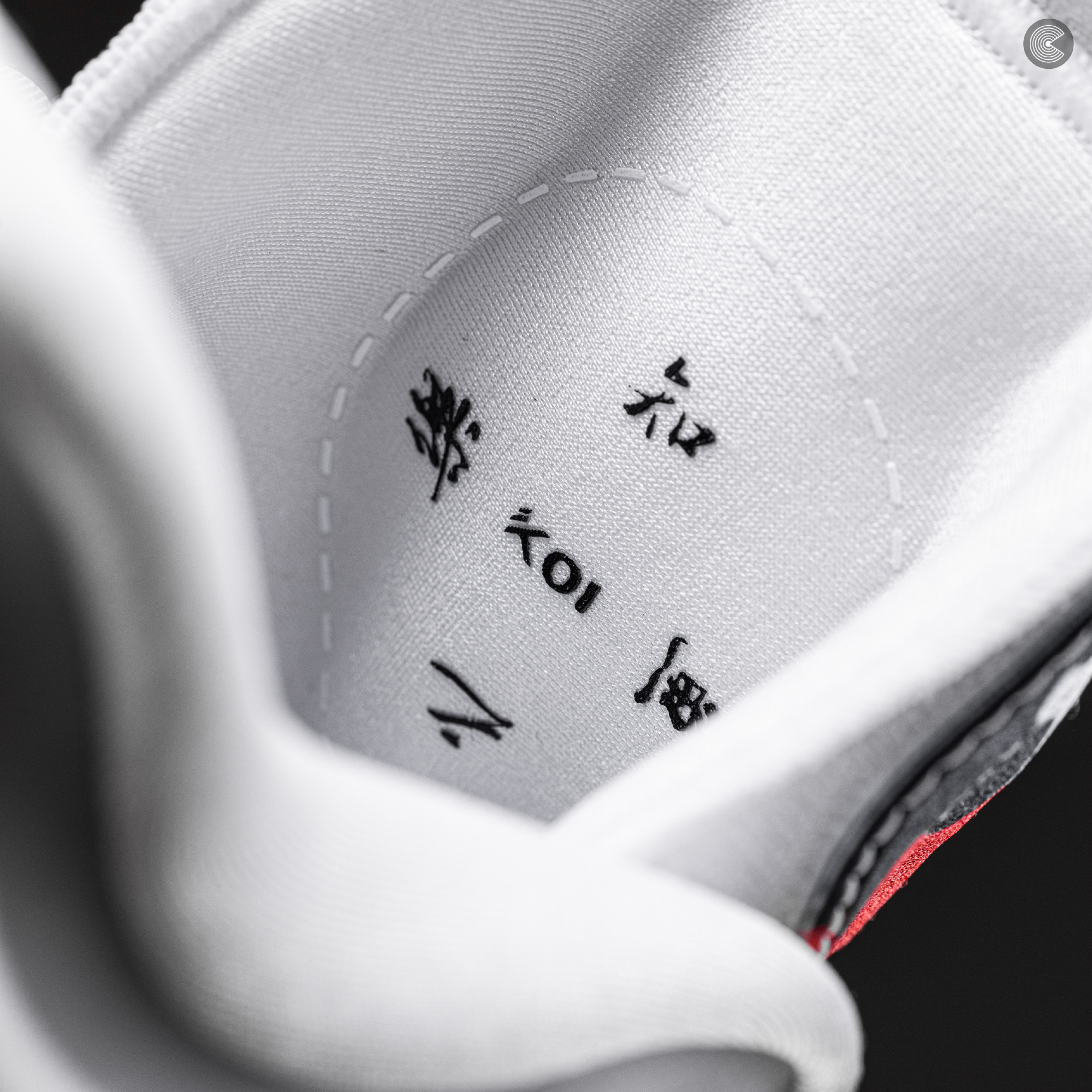 安踏最新签名球鞋,安踏轻狂男篮球鞋