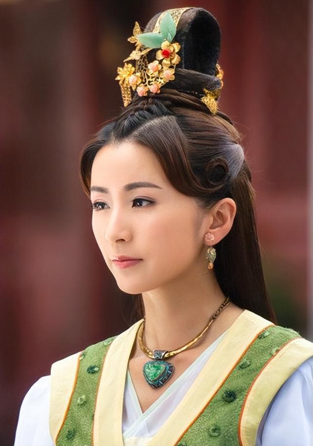 国足太太团郑智老婆,国足太太团的老婆