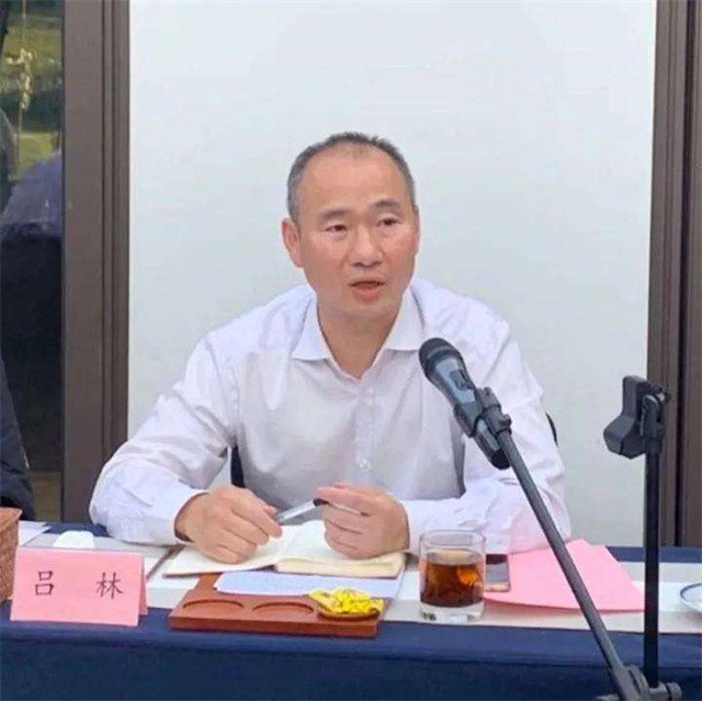 前乒乓球教练刘国梁现在干啥了,国乒教练刘国梁回归天团回忆往事