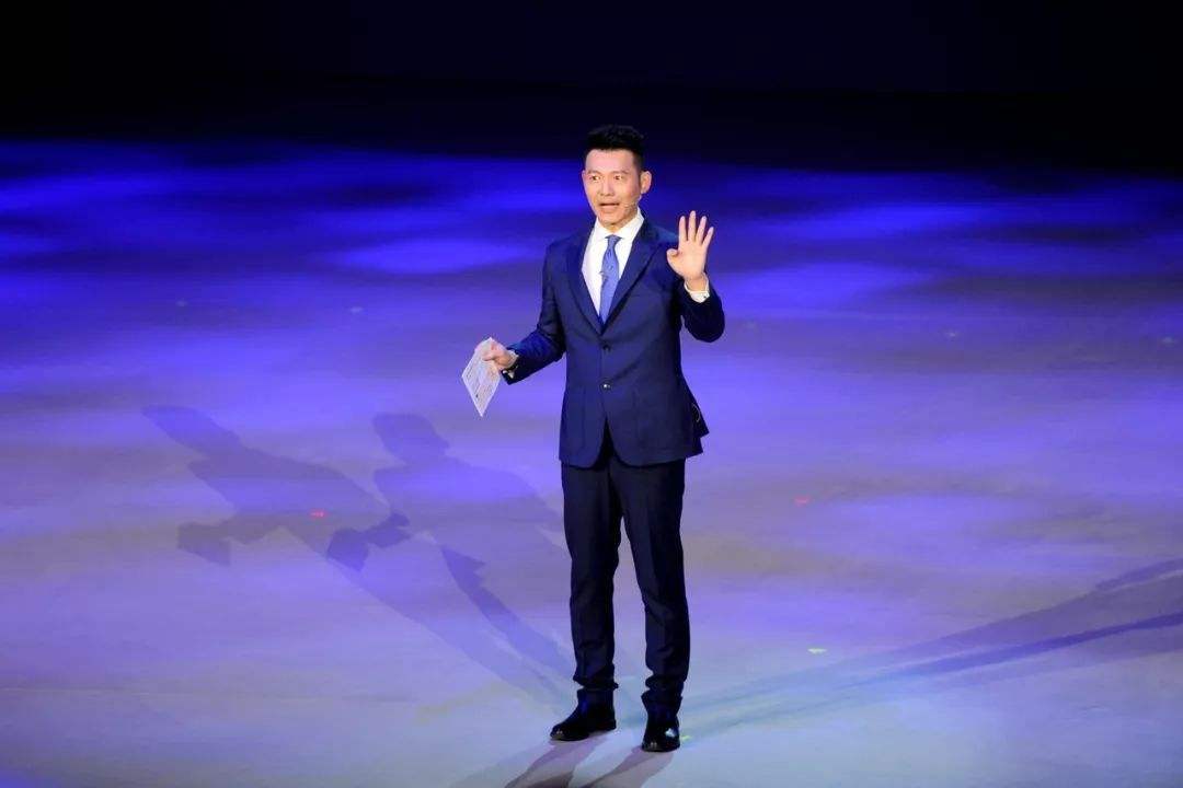 一虎一席谈胡玮,一虎一席谈华为芯片